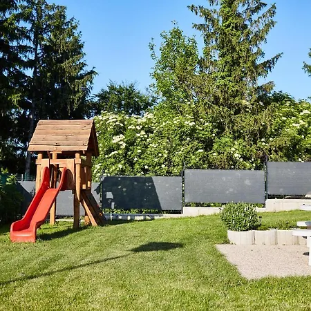 Rozsabarack Vendeghazak 公寓 *