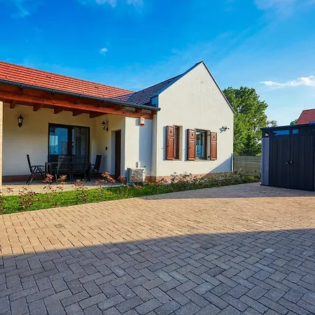 Rozsabarack Vendeghazak