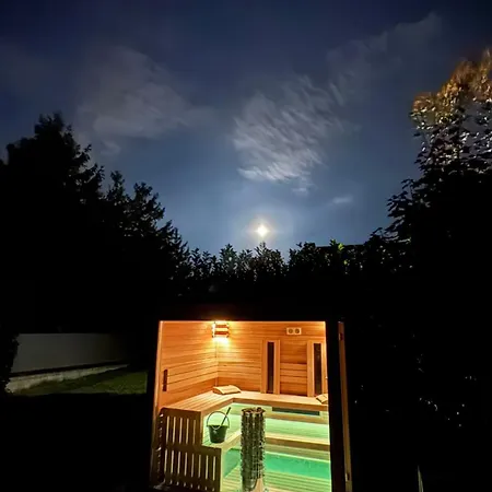 Rozsabarack Vendeghazak Hegykő