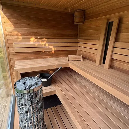 Rozsabarack Vendeghazak * Hegykő