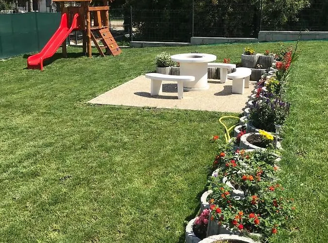 Rozsabarack Vendeghazak