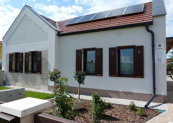 Rozsabarack Vendeghazak Apartment *