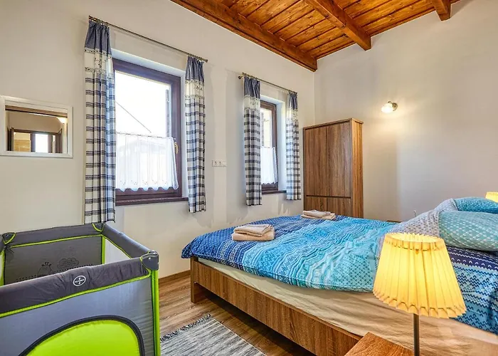 Rozsabarack Vendeghazak Apartment *