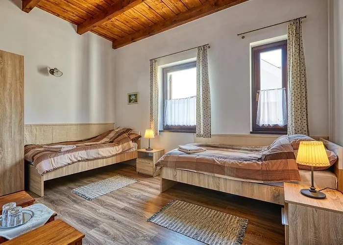 Rozsabarack Vendeghazak * Hegyko