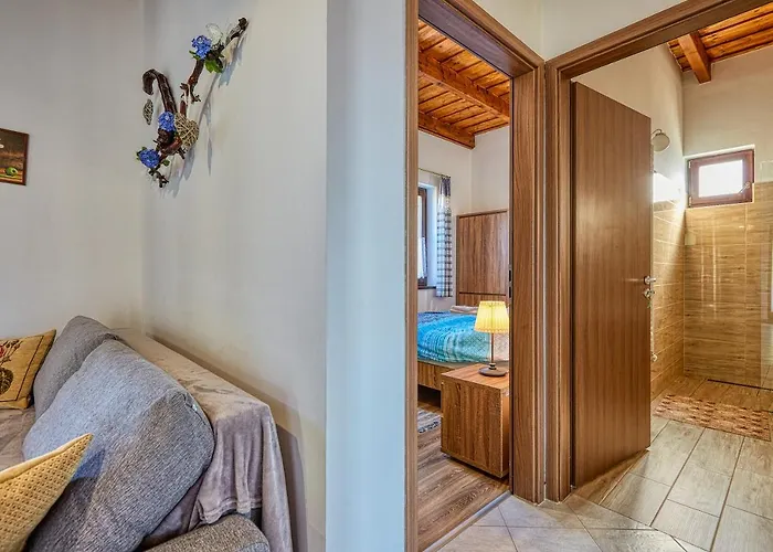 Apartment Rozsabarack Vendeghazak *