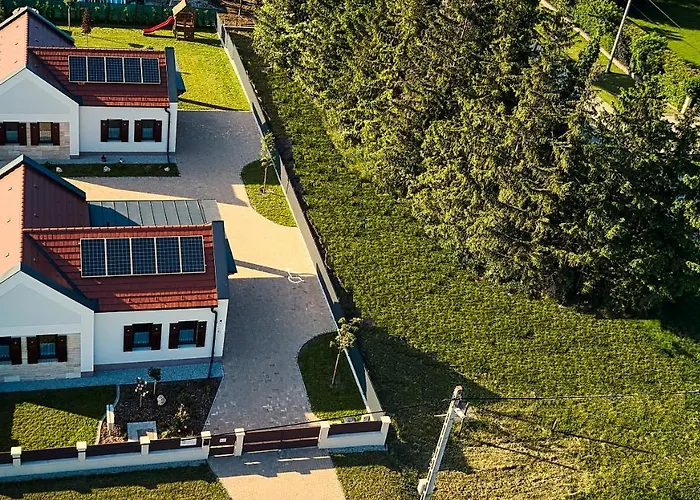 Rozsabarack Vendeghazak Apartment Hegyko