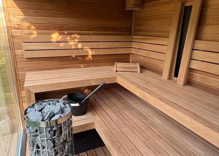 Rozsabarack Vendeghazak * Hegyko